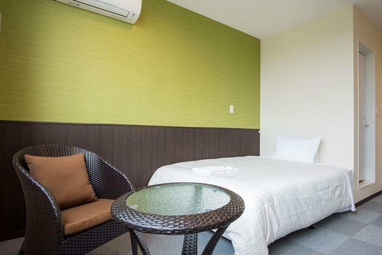 Crown Hotel Okinawa Annex Экстерьер фото