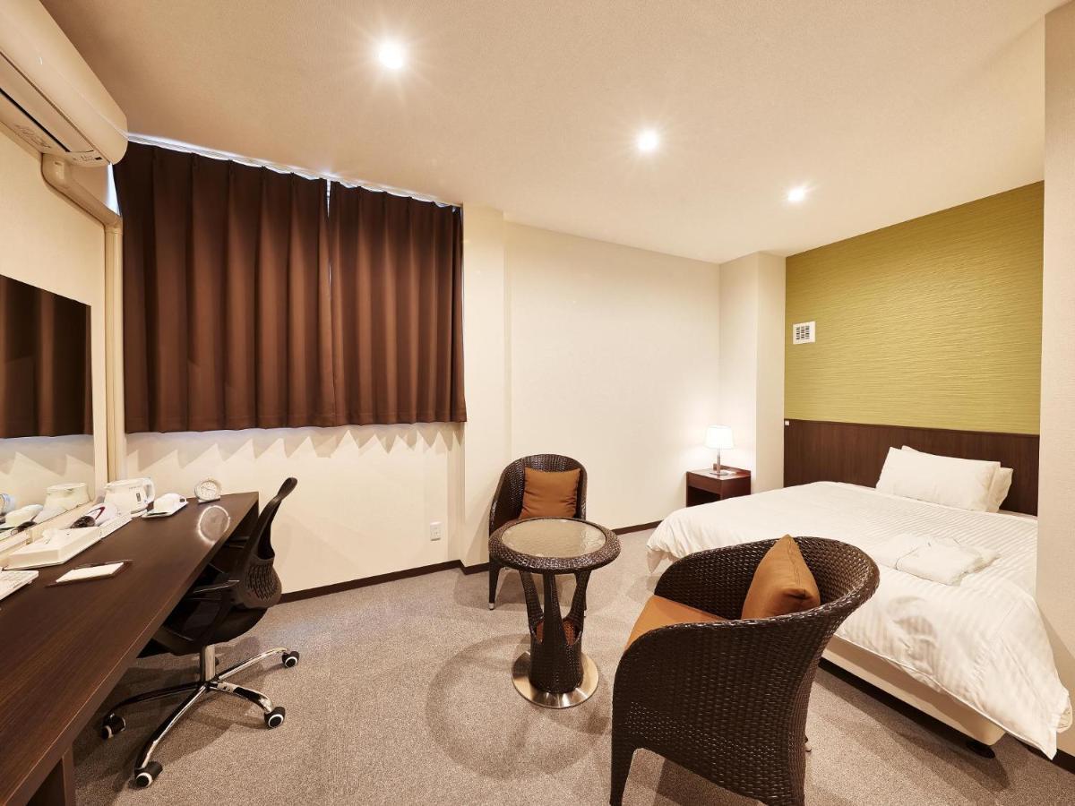 Crown Hotel Okinawa Annex Экстерьер фото